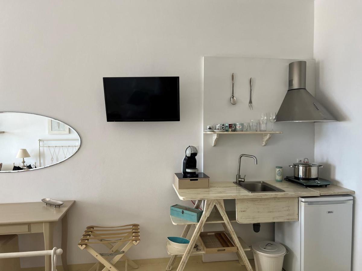 Heavenly Milos Suites Agia Kiriaki Beach  Exterior foto